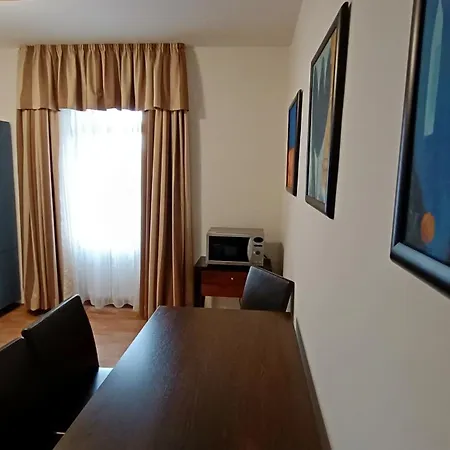 Gato Dalovice דירה קרלובי וארי
